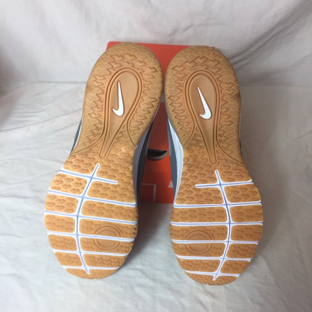 Nike Air Trainer 180 Grey and White 916460-002 - Picture 5 of 7